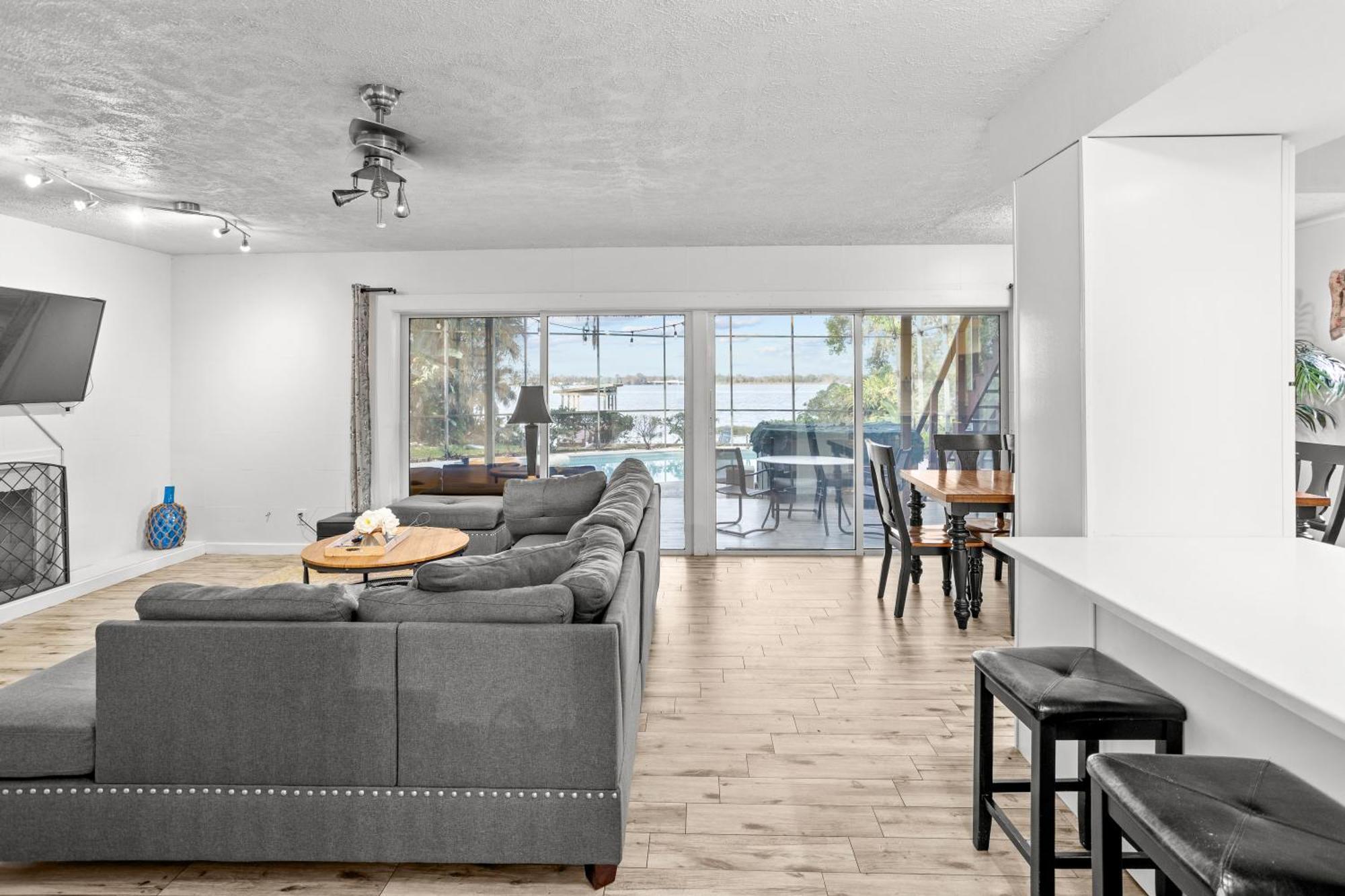 Spacious Lakefront House With Pool, Hottub, & Boating Orlando Eksteriør bilde